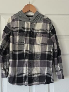 Long Sleeve Hooded Flannel Button Down Shirt